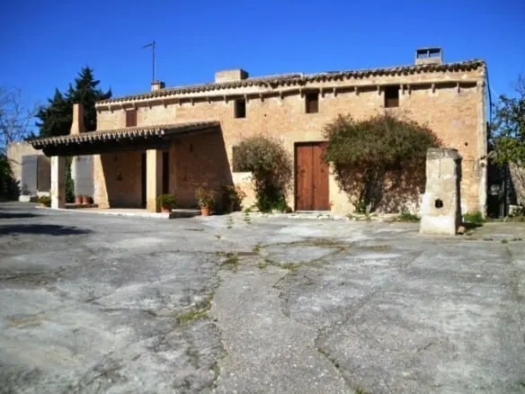 For sale in Mallorca Finca Cas Pobll in Sant Llorenç des Cardassar