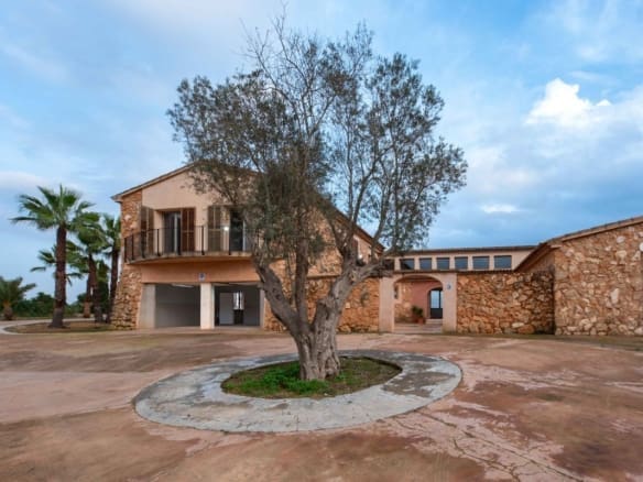 Finca zum Verkauf in Binissalem