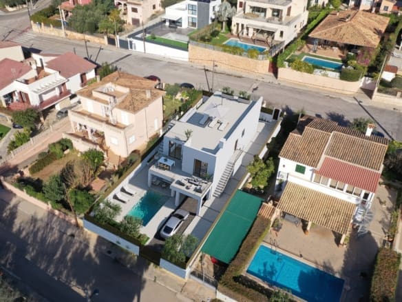 Renoverad villa till salu