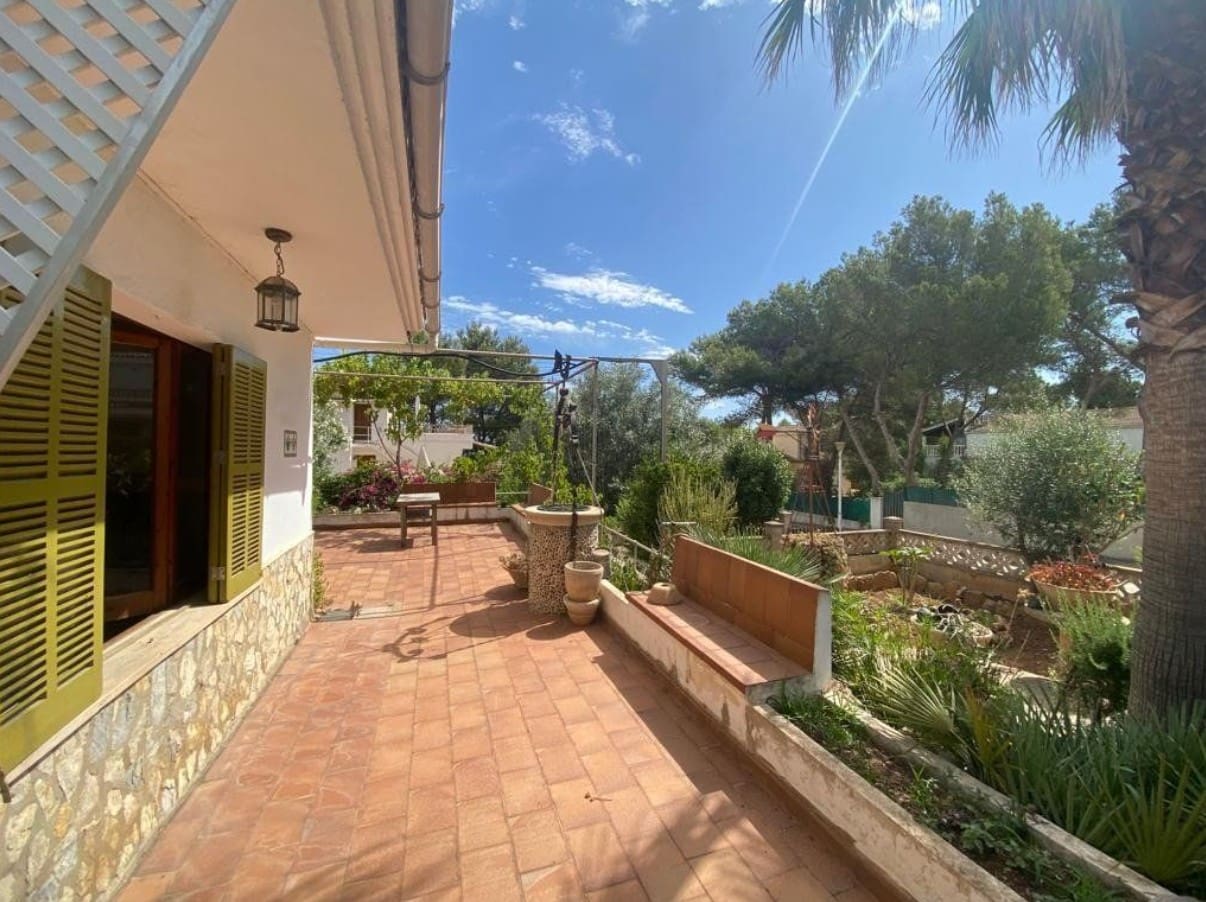 Property Image 4